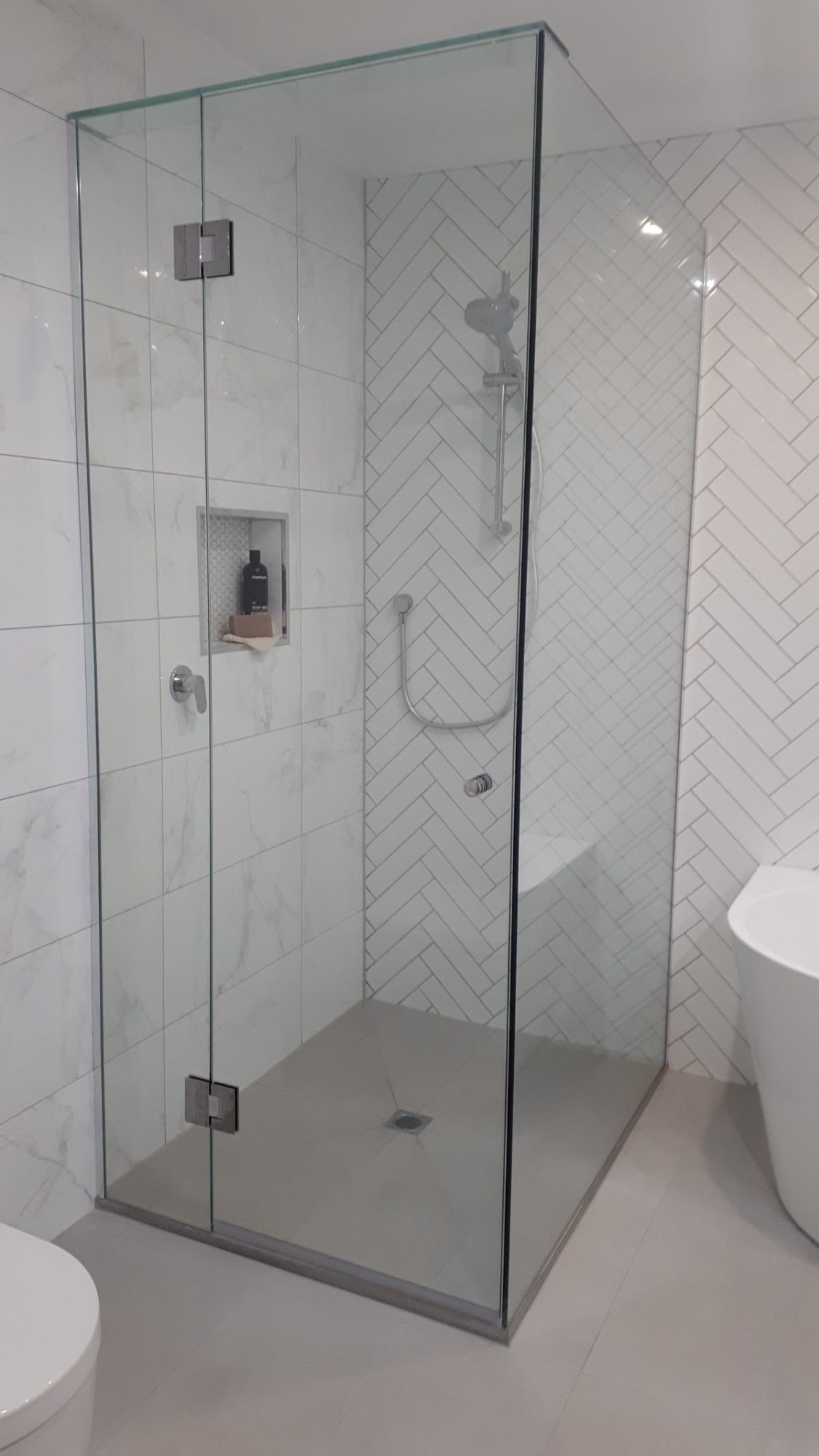 Mampara box batiente