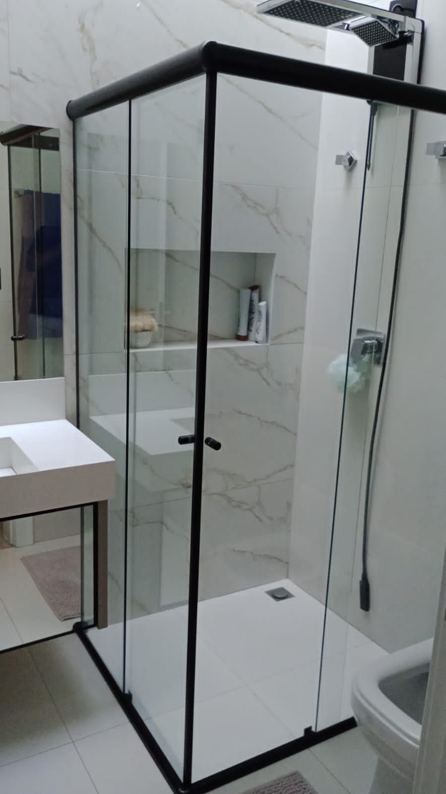 Mampara negra industrial