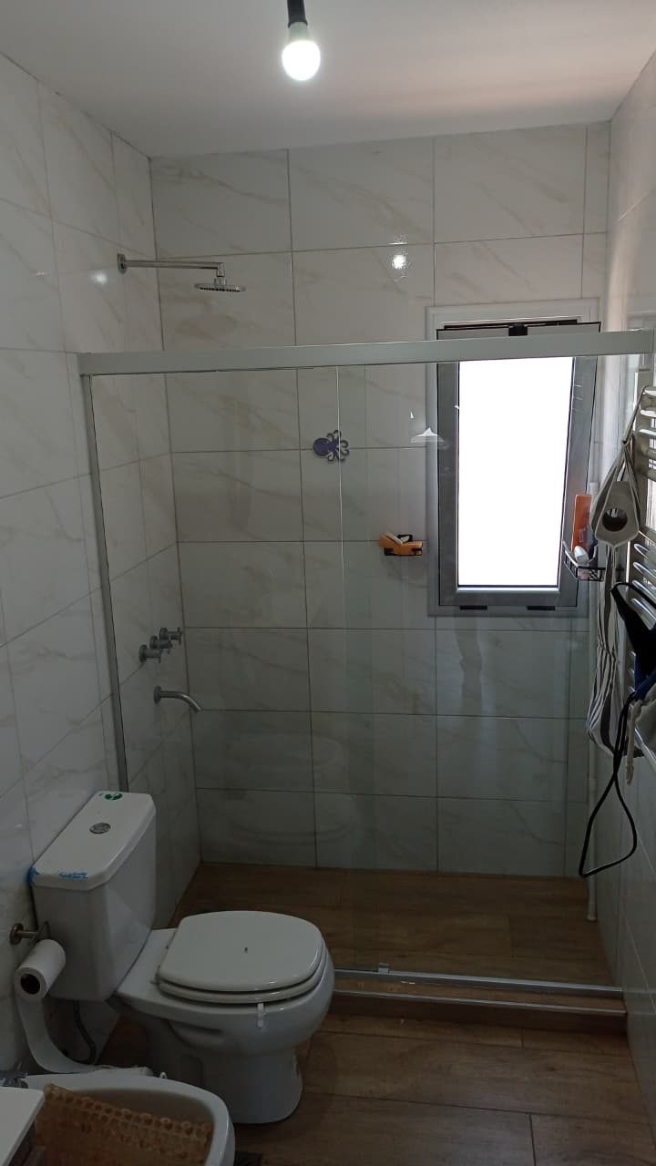 Panel fijo esmerilado para bañera