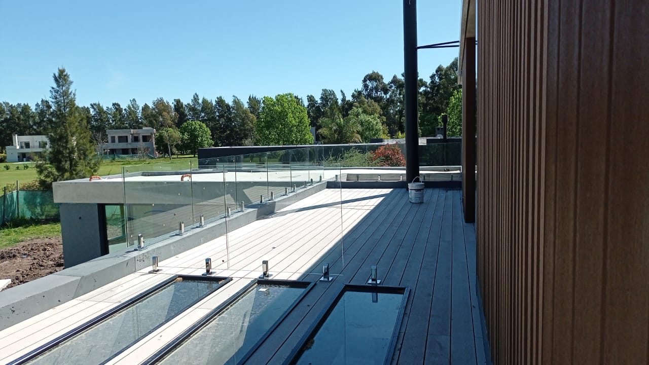 Baranda lateral para terraza