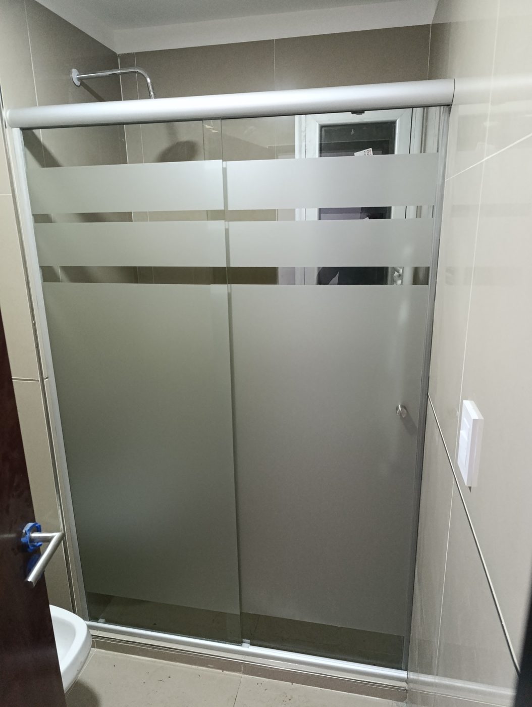 Ventana corrediza blanca