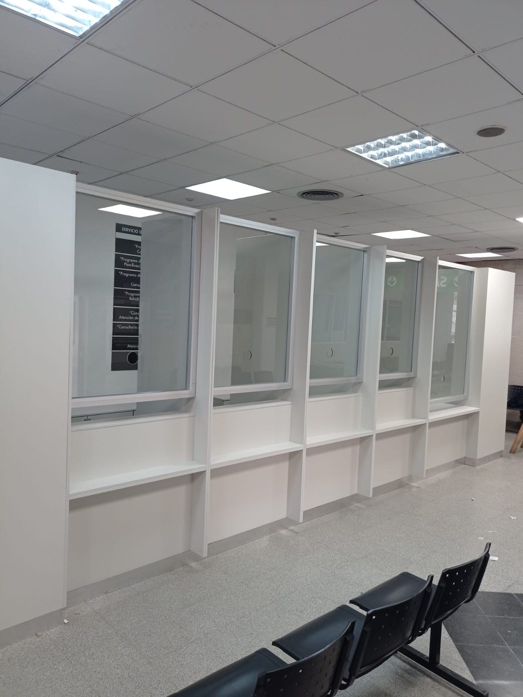 Frentes vidriados de atención